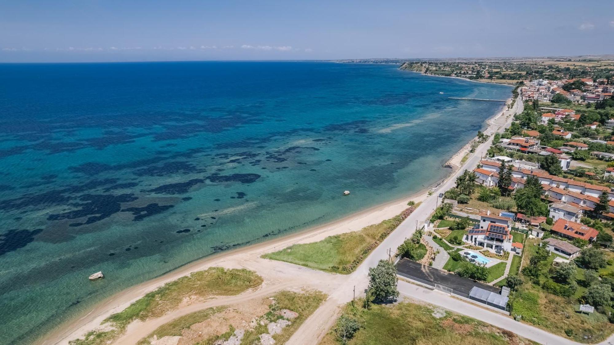 Electra Beachfront Suites, Nea Irakleia Exterior photo