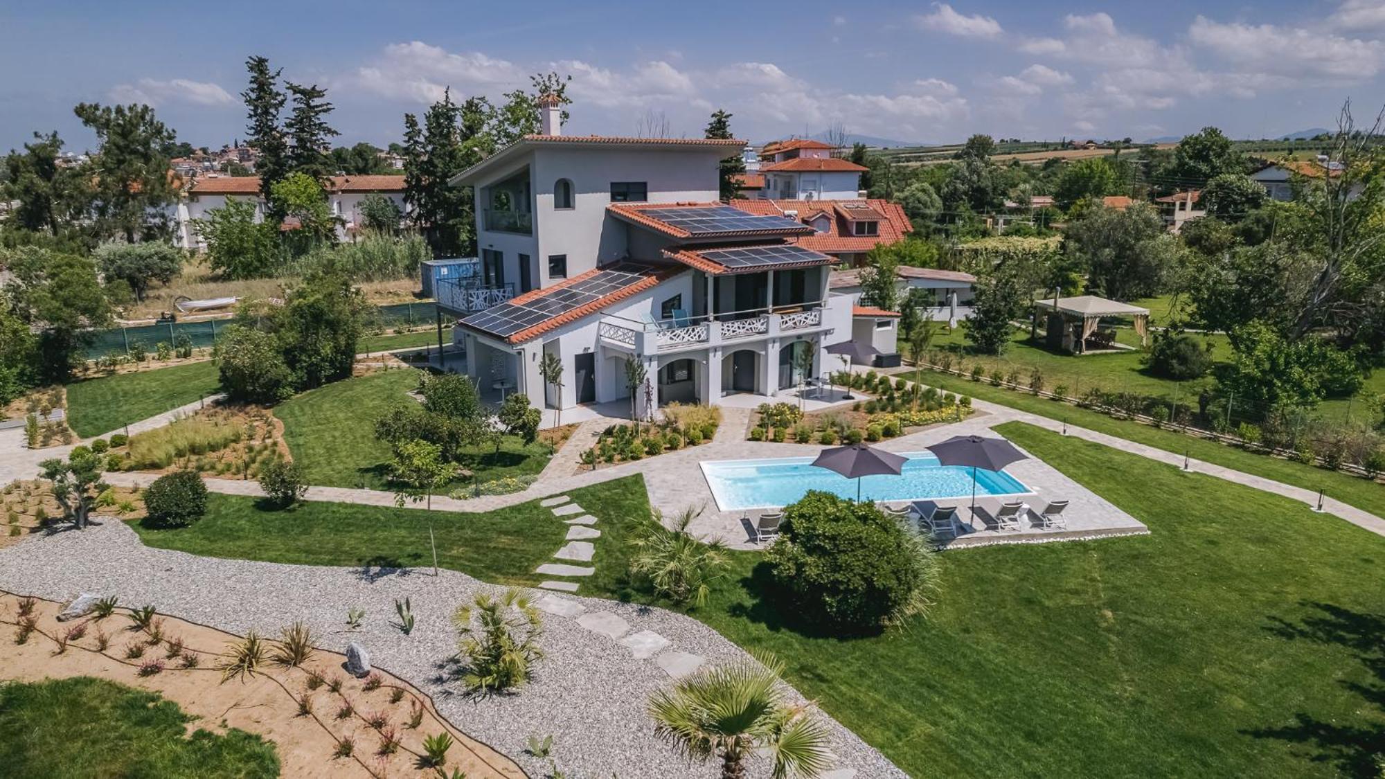 Electra Beachfront Suites, Nea Irakleia Exterior photo